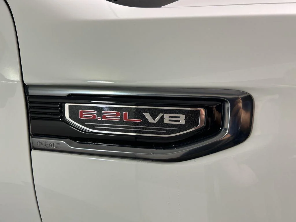 Used 2025 Summit White GMC AT4 image 2