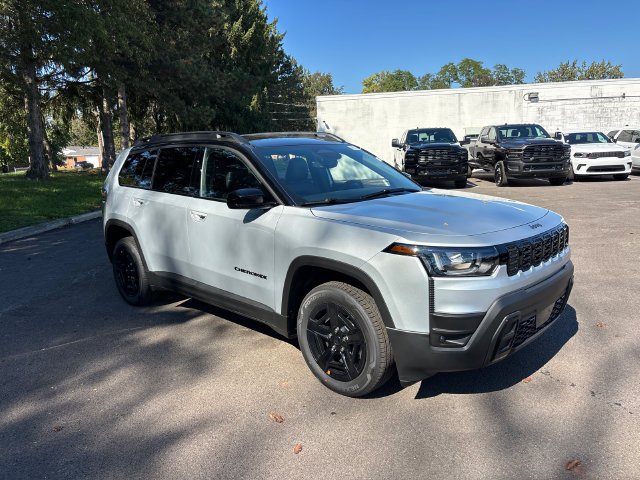 New 2026 Silver Zynith Clear-Coat Exterior Paint Jeep Limited image 5