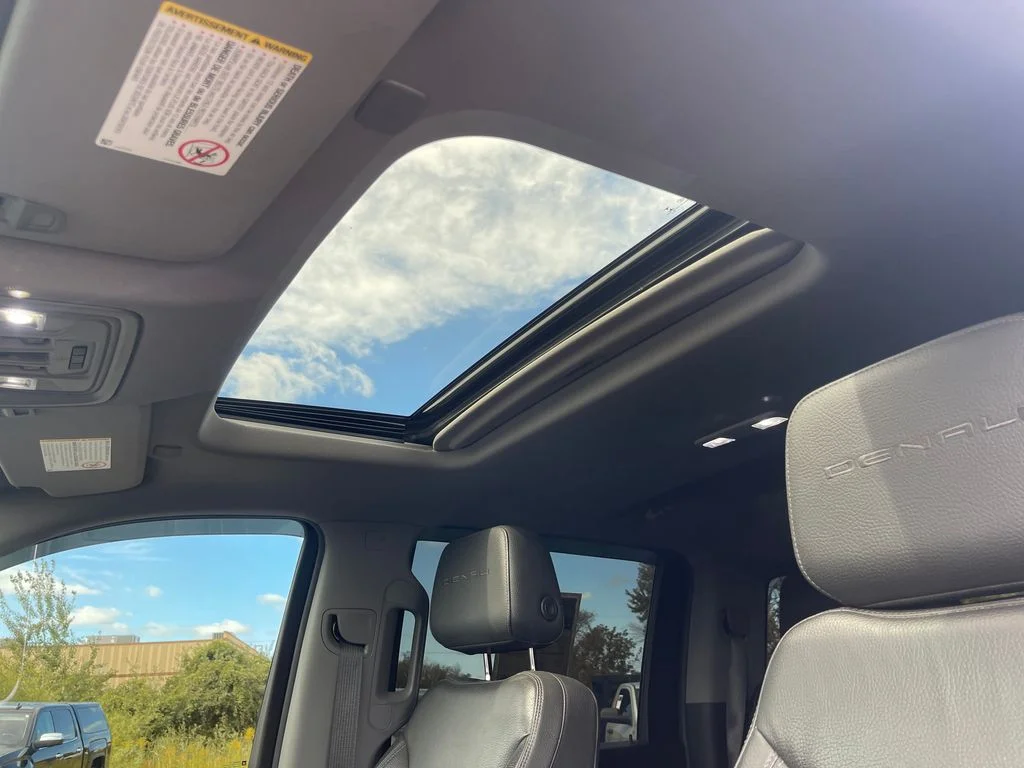 Used 2020 White GMC Denali image 18