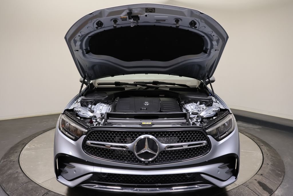 Used 2026 Cirrus Silver Metallic Mercedes-Benz GLC 300 image 12