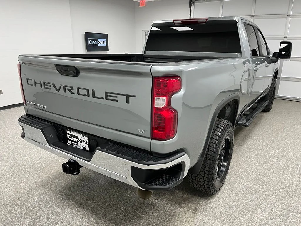 Used 2025 Gray Chevrolet LT image 10