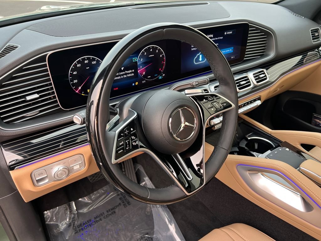 New 2026 MANUFAKTUR Ireland Mid Green Metallic Mercedes-Benz GLE 350 image 16