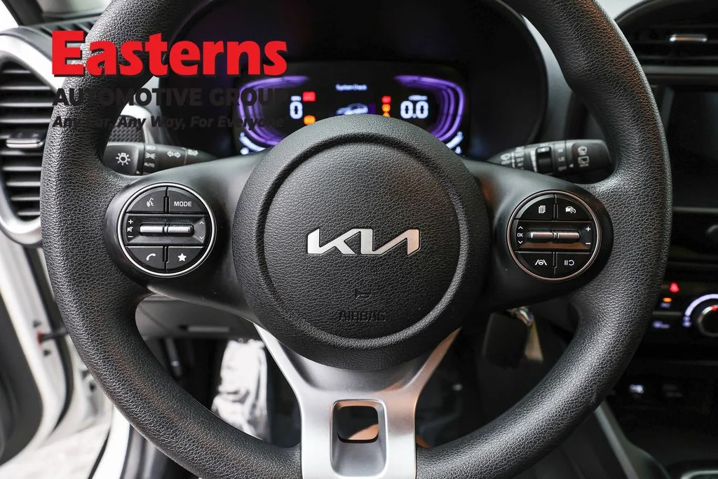 Used 2023 White Kia LX image 10
