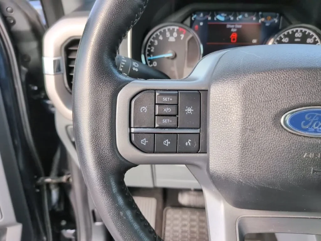 Used 2021 Blue Ford XLT image 21