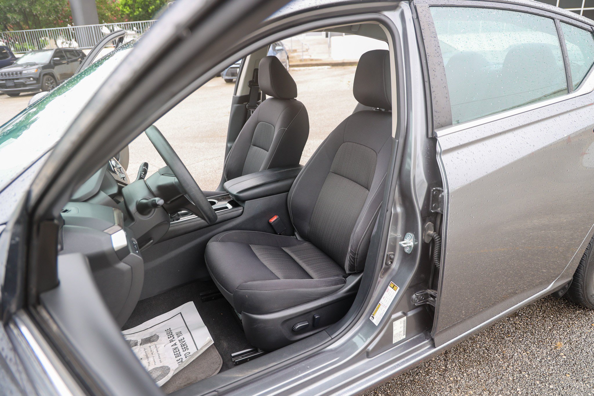 Used 2023 Gun Metallic Nissan 2.5 SV image 29