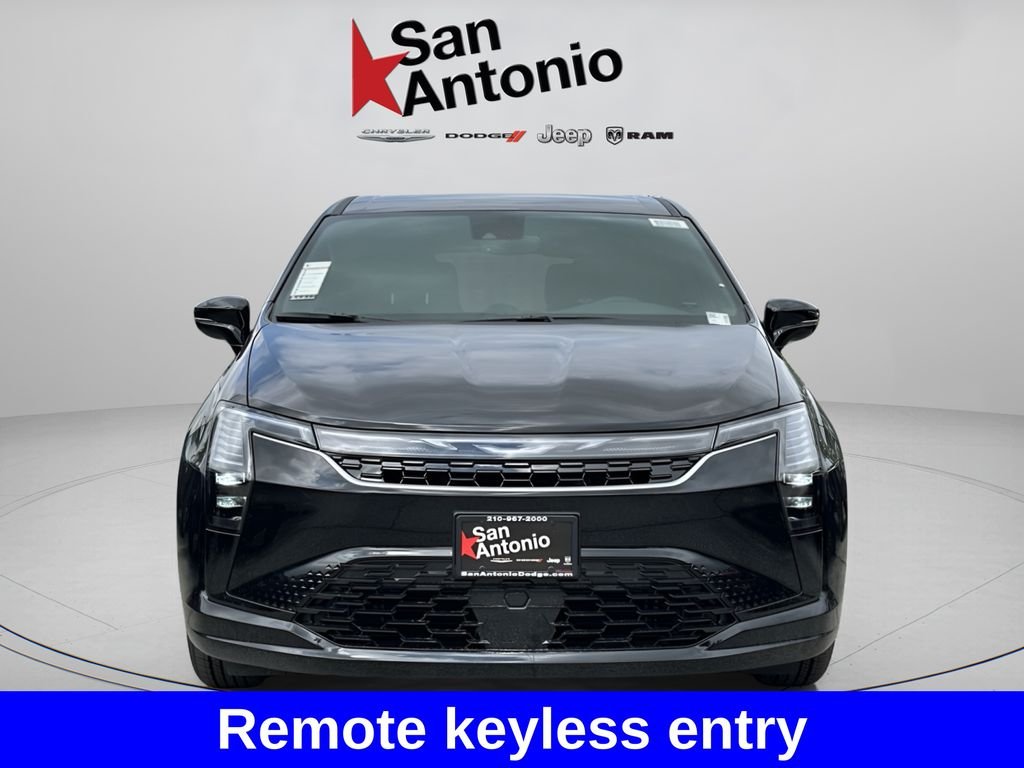 New 2027 Diamond Black Crystal Pearl-Coat Exterior Paint Chrysler Select image 5