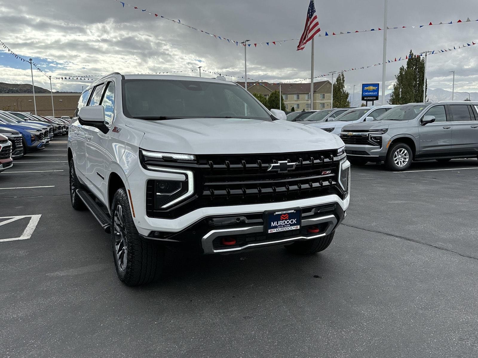 2026 Chevrolet Suburban Z71 - Photo 12