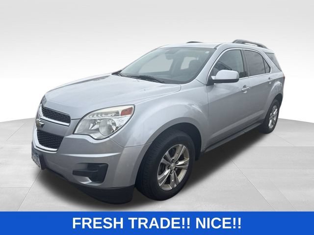 Used 2015 SILVER ICE METALLIC Chevrolet LT image 1