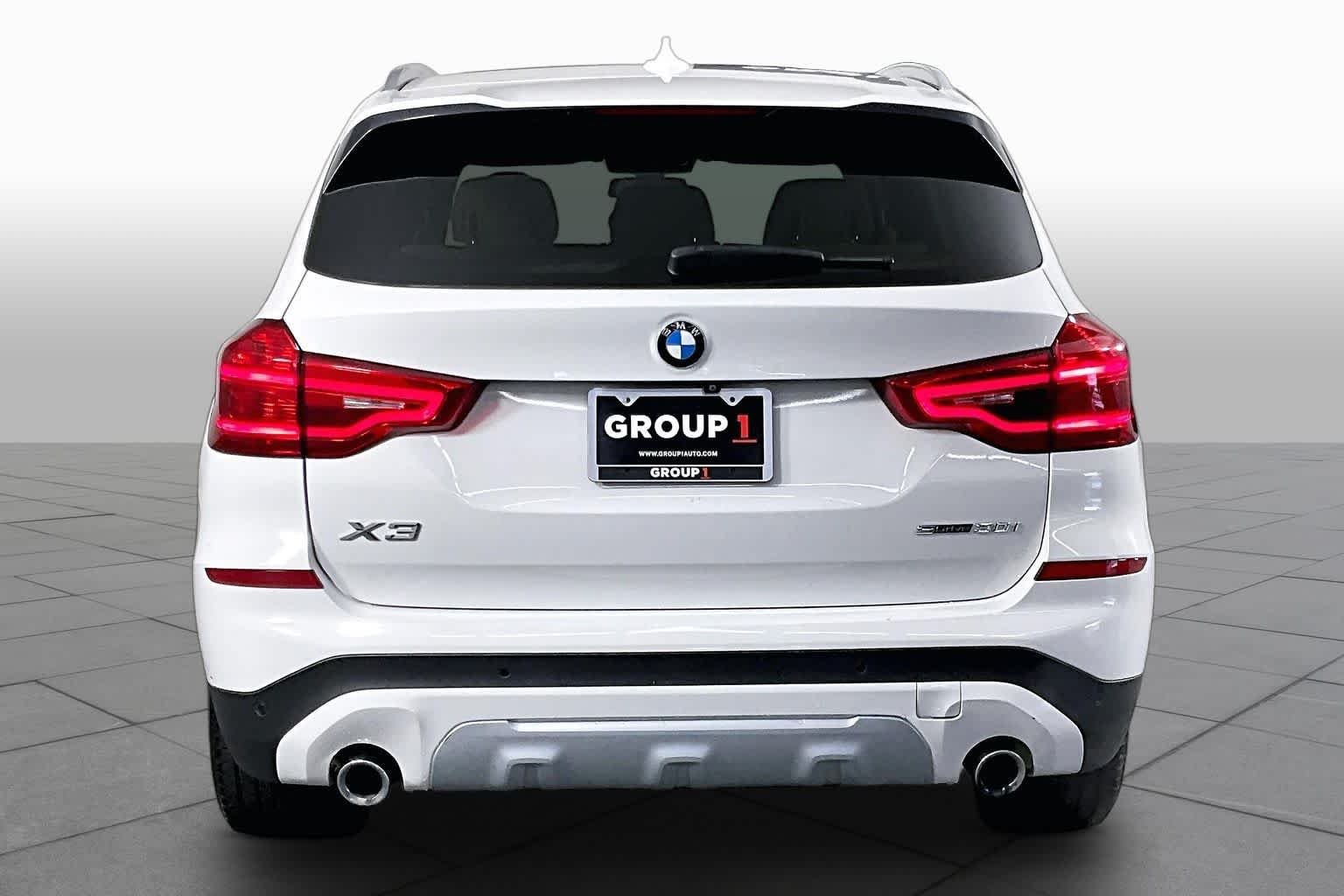 Used 2019 Alpine White BMW sDrive30i image 5