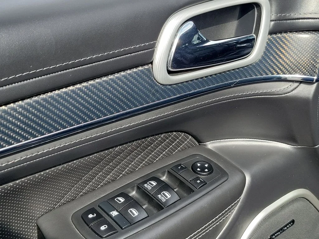Used 2020 Crystal Metallic Jeep SRT image 18