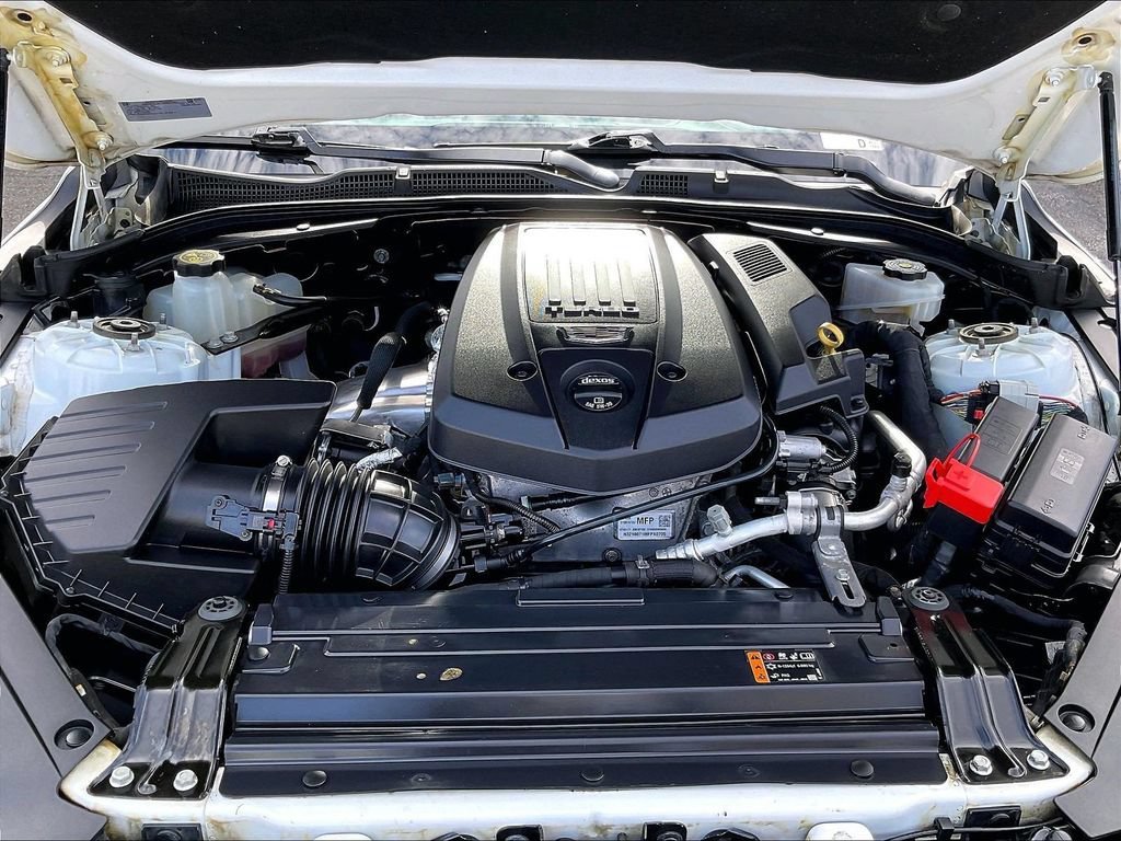 Used 2021 Summit White Cadillac V-Series image 30