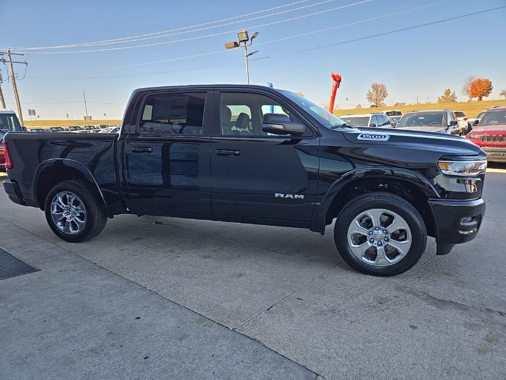 New 2026 Diamond Black Crystal Pearl-Coat Exterior Paint RAM Big Horn/Lone Star image 12