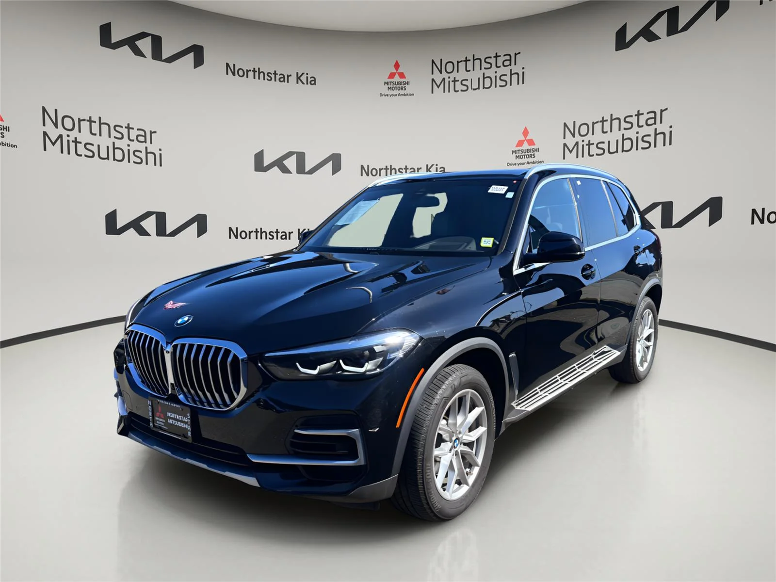 Used 2023 Jet Black BMW xDrive40i image 1