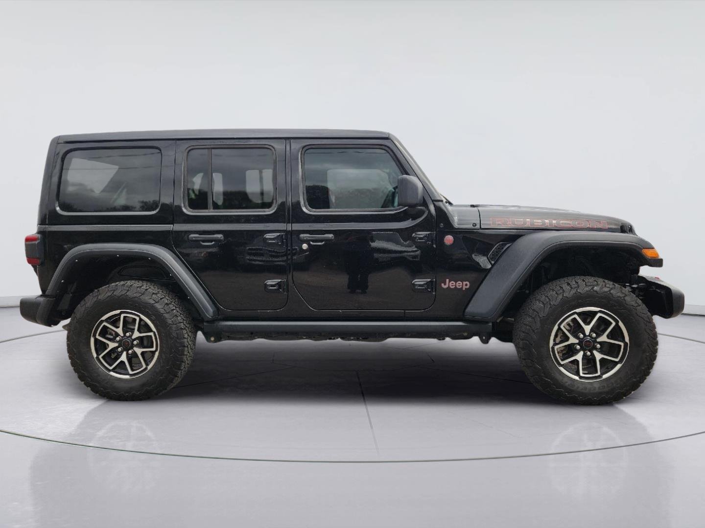Used 2024 Black Clearcoat Jeep Rubicon image 4