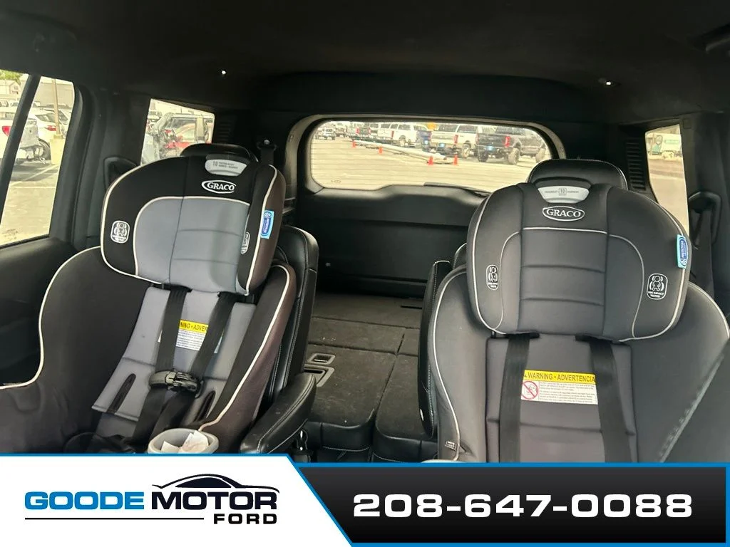 Used 2021 Velvet Red Pearlcoat Jeep Altitude image 5