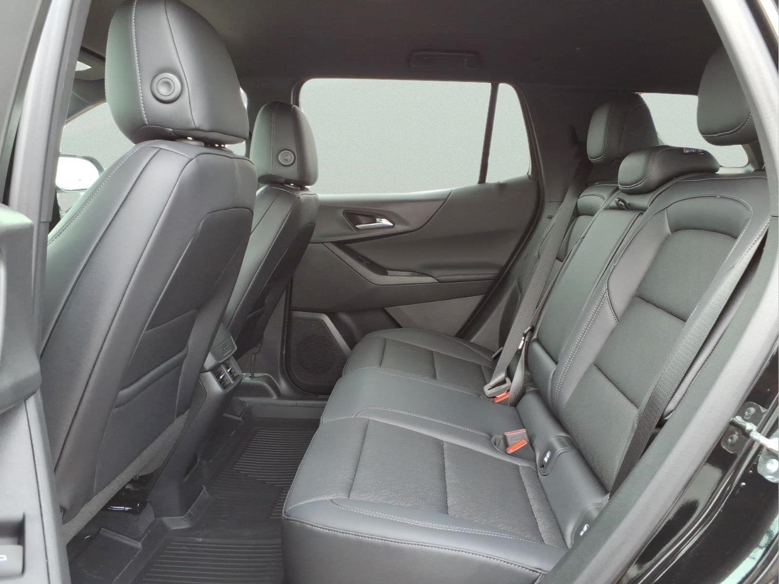 New 2026 Mosaic Black Metallic Chevrolet LT image 10