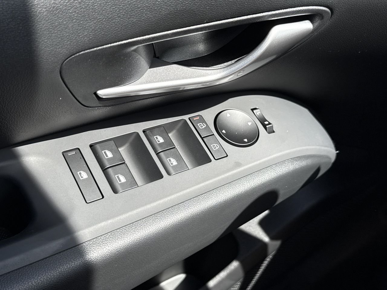 New 2026 Hampton Gray Hyundai SEL AWD image 15
