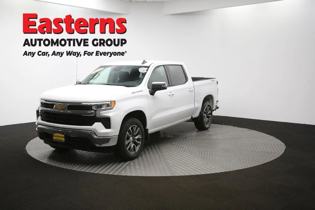 Used 2022 White Chevrolet LT image 55
