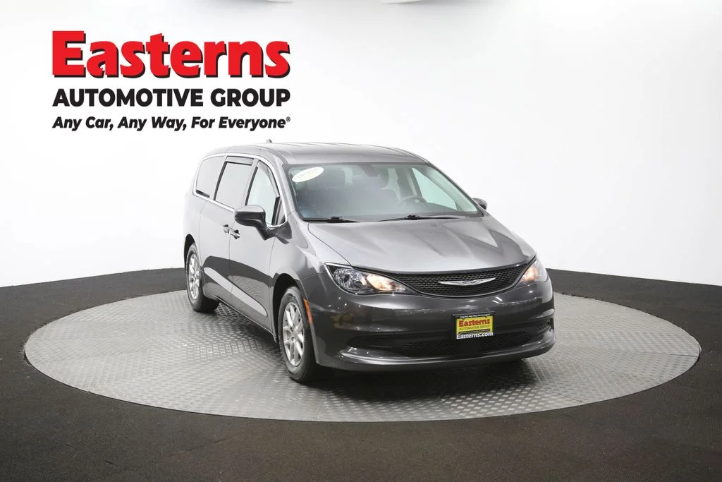 Used 2022 Gray Chrysler LX image 50