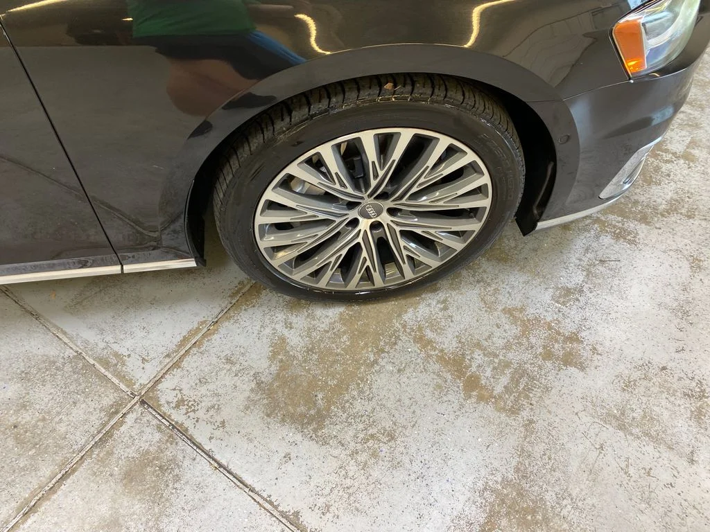 Used 2019  Audi L 55 image 14