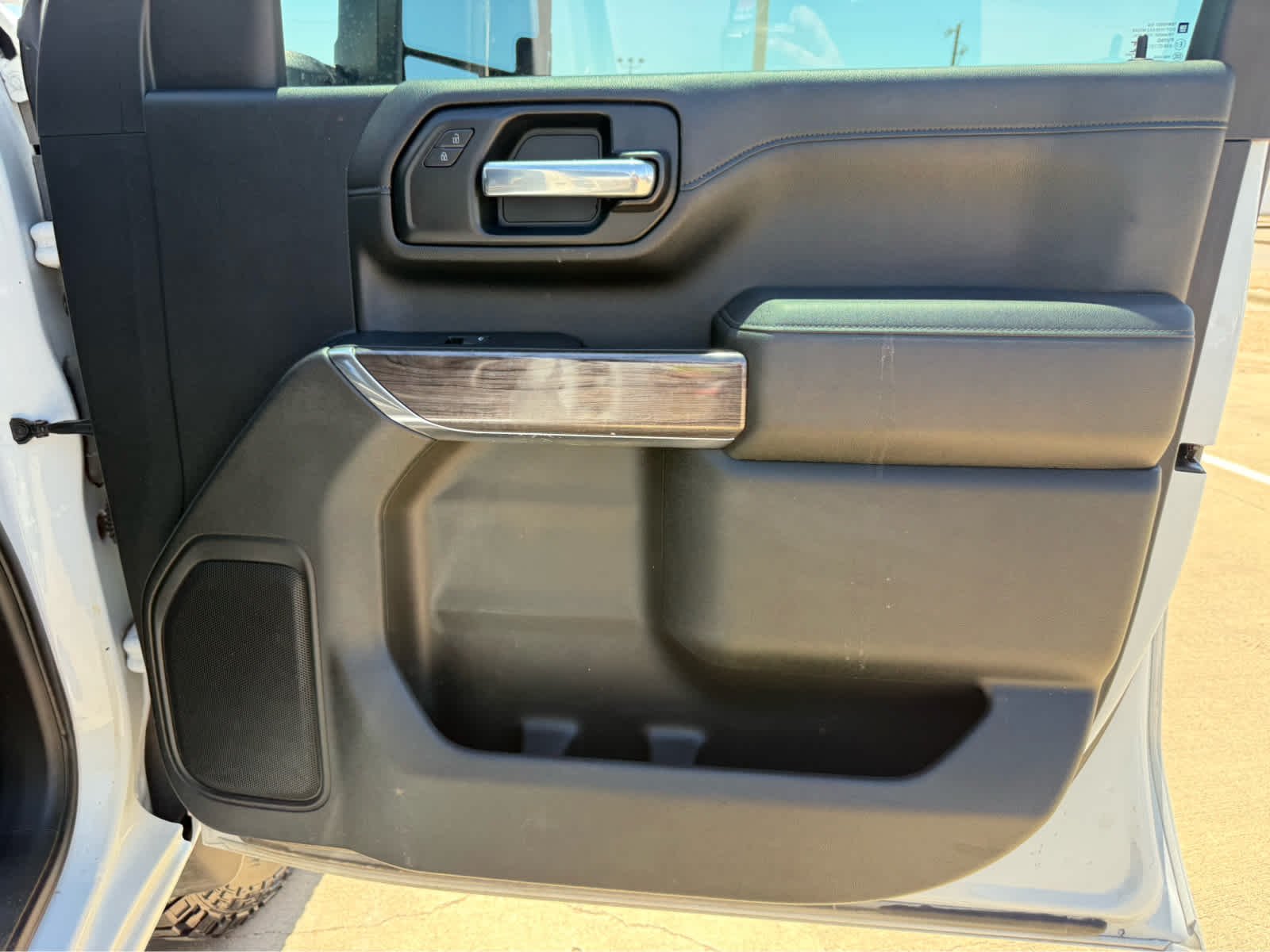 Used 2021 Summit White Chevrolet LT image 17