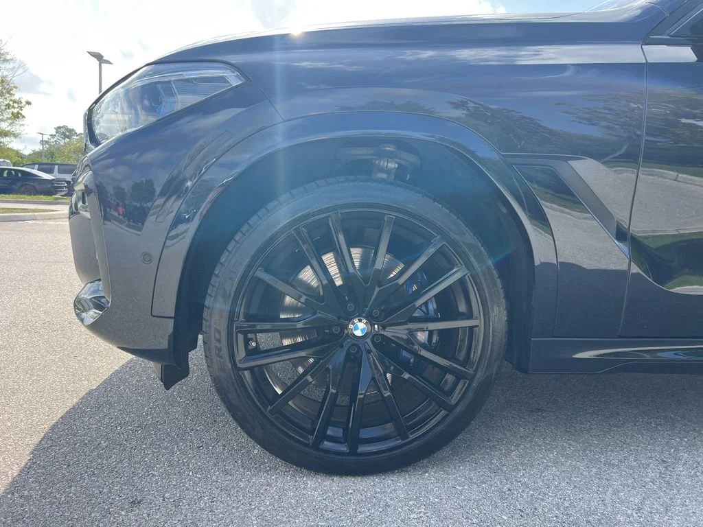 Used 2020 Black BMW M50i image 28