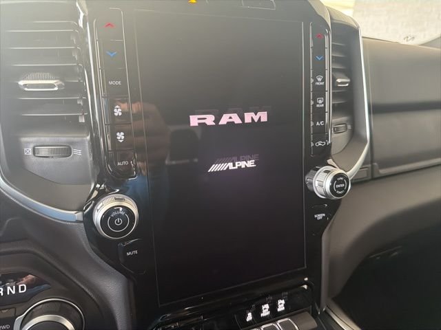 New 2026 Serrano Green Metallic RAM Big Horn/Lone Star image 19