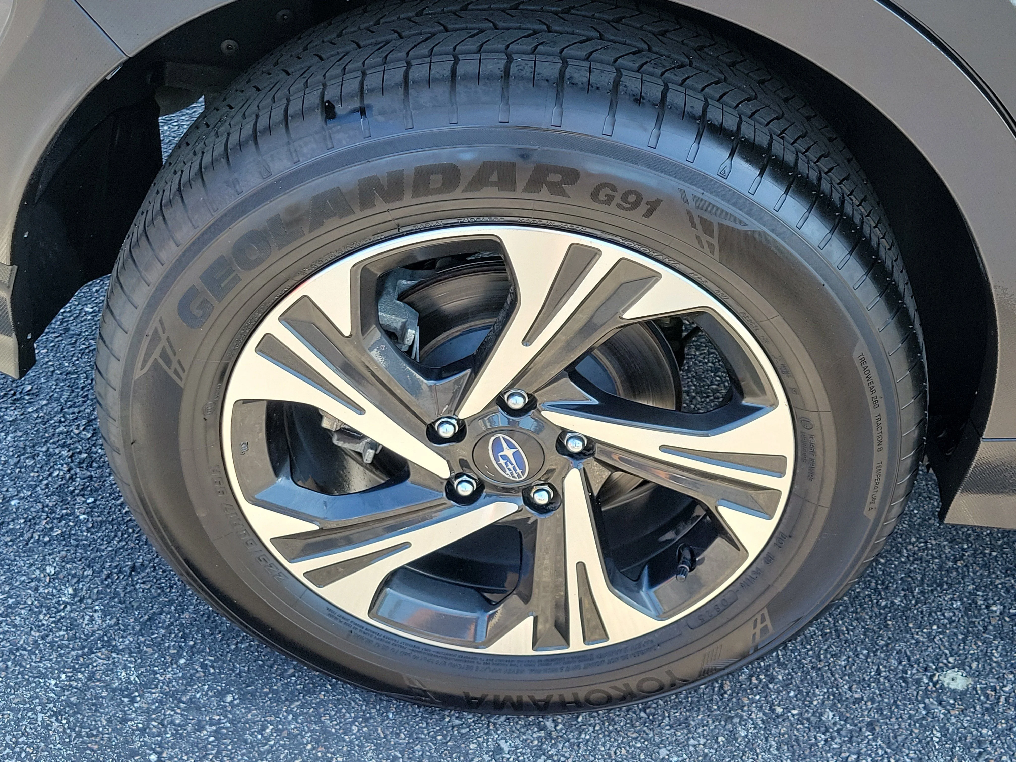 Used 2024 Magnetite Gray Metallic Subaru Premium image 10