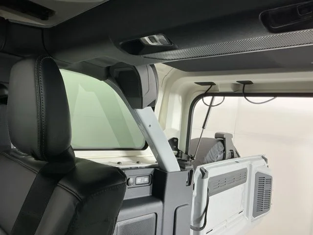 New 2026 Avalanche Gray Ford Badlands image 27