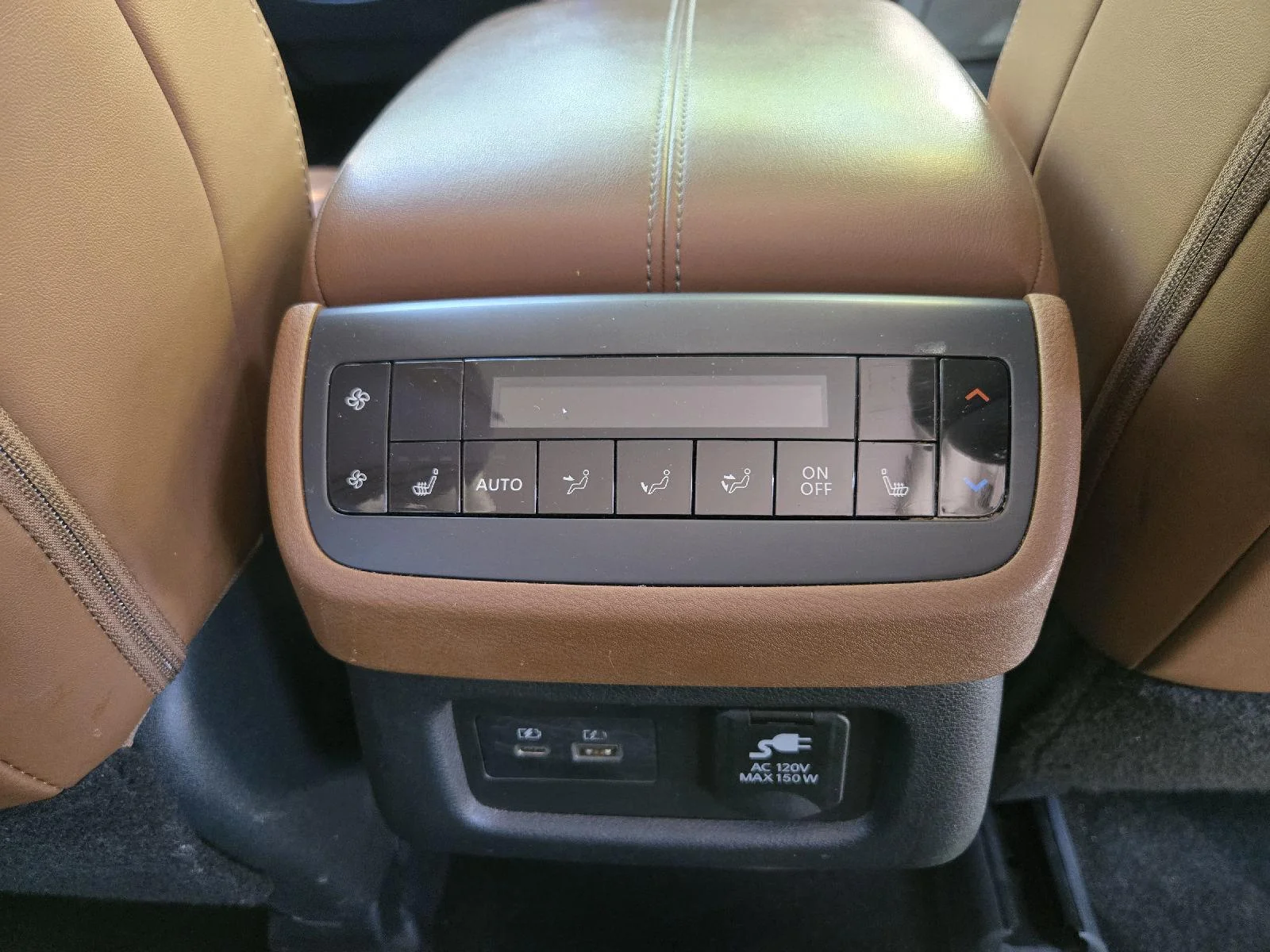 Used 2024 Scarlet Ember Nissan Platinum image 30
