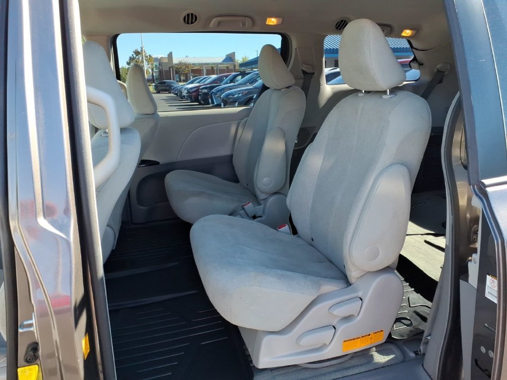 Used 2012 Predawn Gray Mica Toyota Base image 3