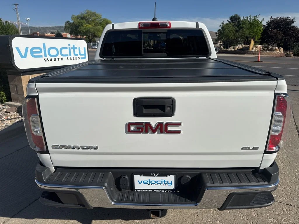 Used 2017 White GMC SLE1 image 6