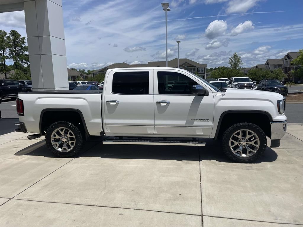 Used 2018 SUMMIT WHITE GMC SLT image 6