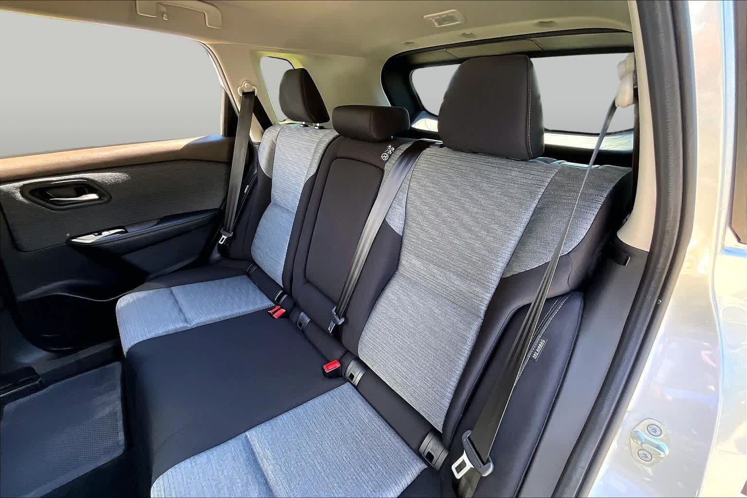 Used 2023 Brilliant Silver Metallic Nissan SV image 20