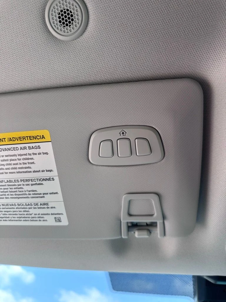 New 2024 Glacier Gray Metallic Tri-Coat Ford Select image 25