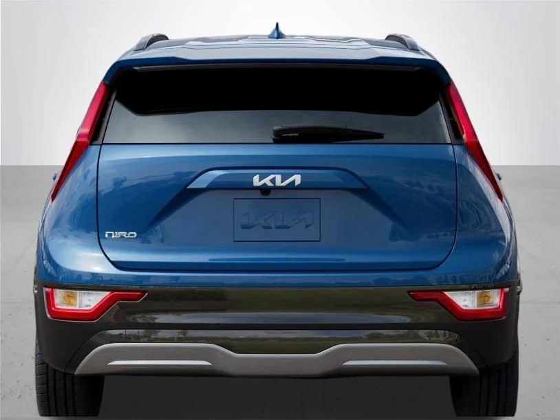 New 2026 Mineral Blue Kia WIND image 13