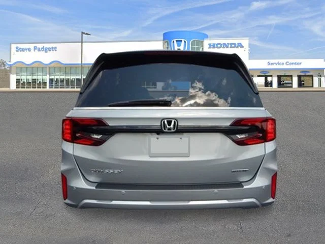 New 2026 Solar Silver Metallic Honda Touring image 5
