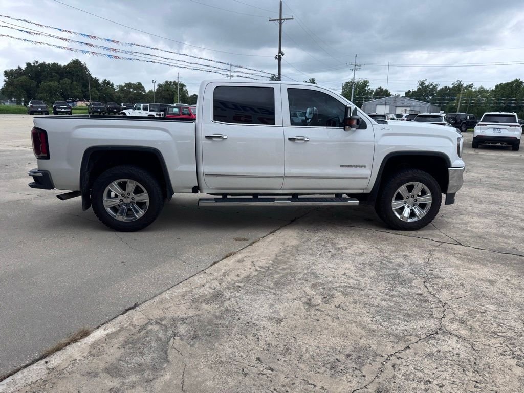 Used 2018 White GMC SLT image 7