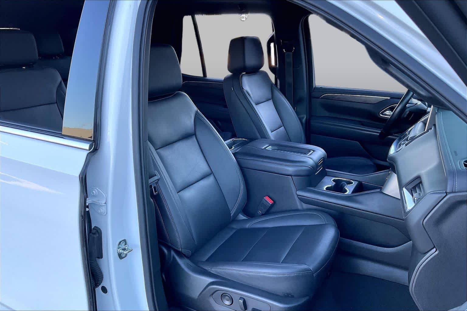 Used 2022 Summit White Chevrolet LT image 9