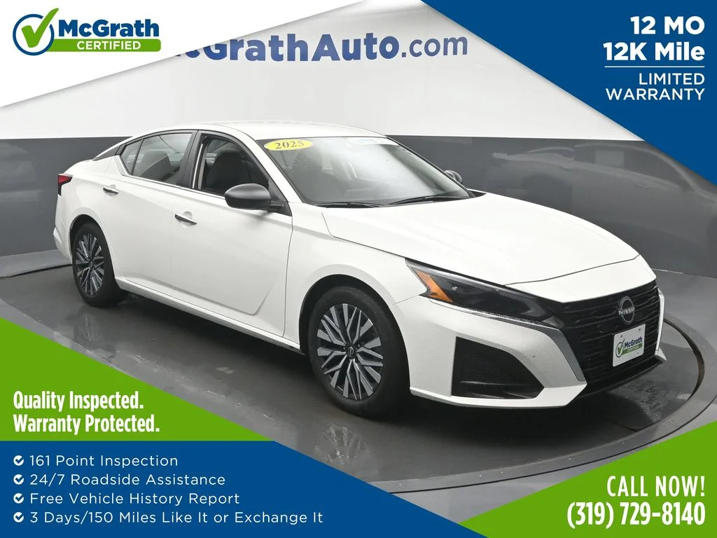 Used 2025 White Nissan 2.5 SV image 1