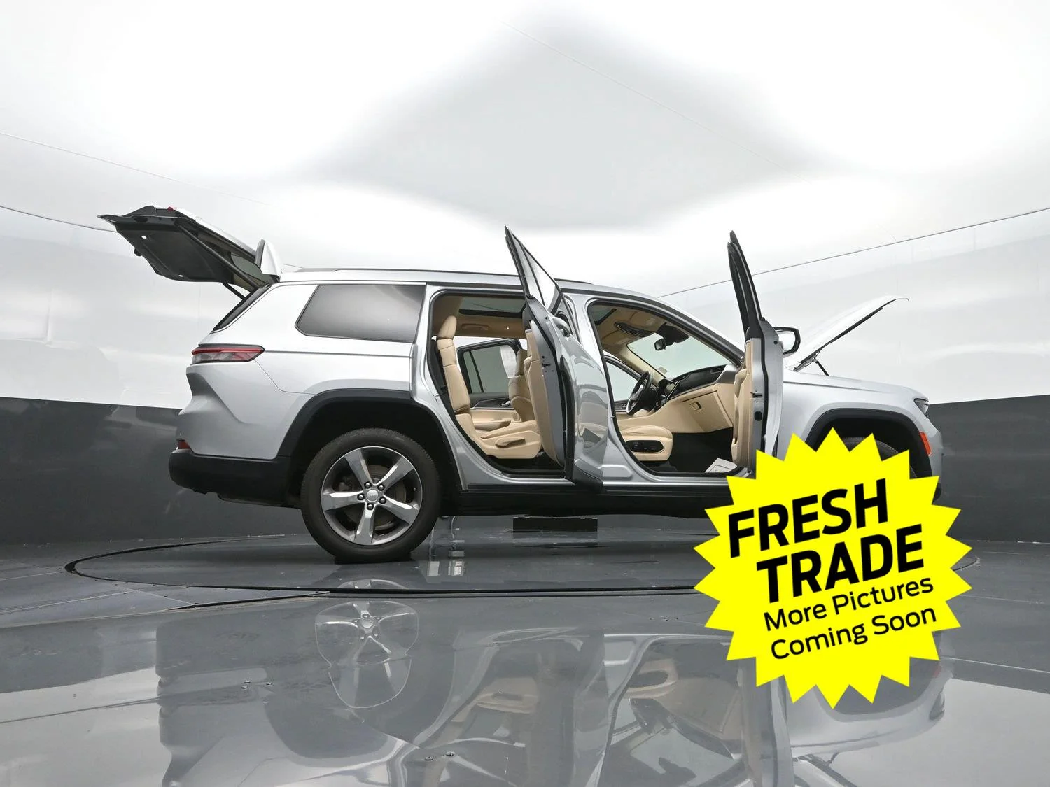 Used 2022 Silver Zynith Jeep Limited image 57