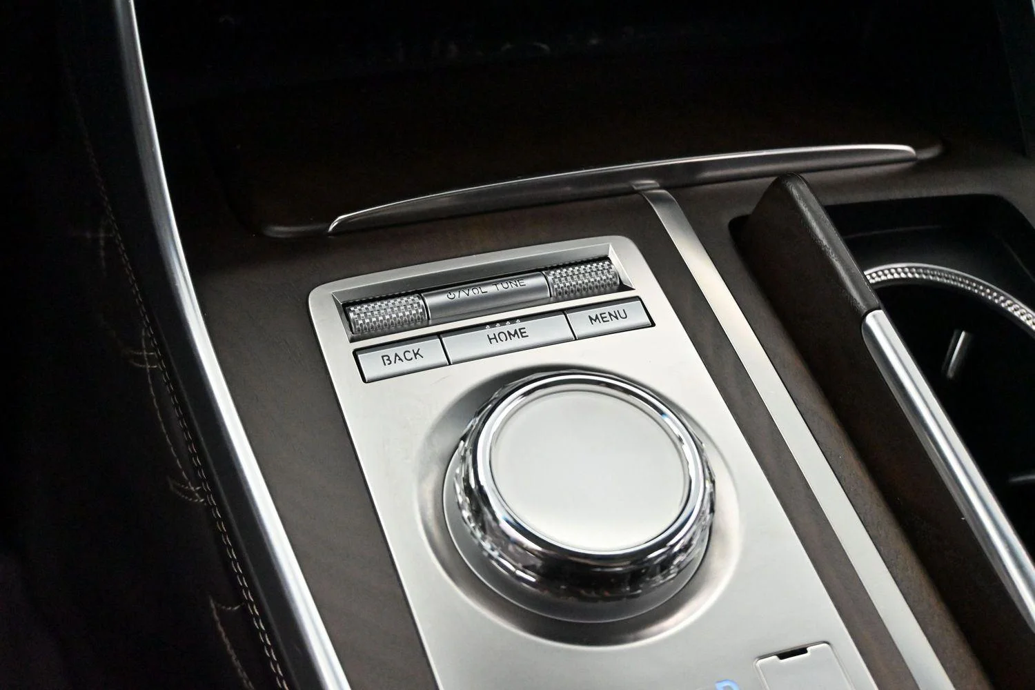 Used 2023  Genesis 3.5T AWD image 21