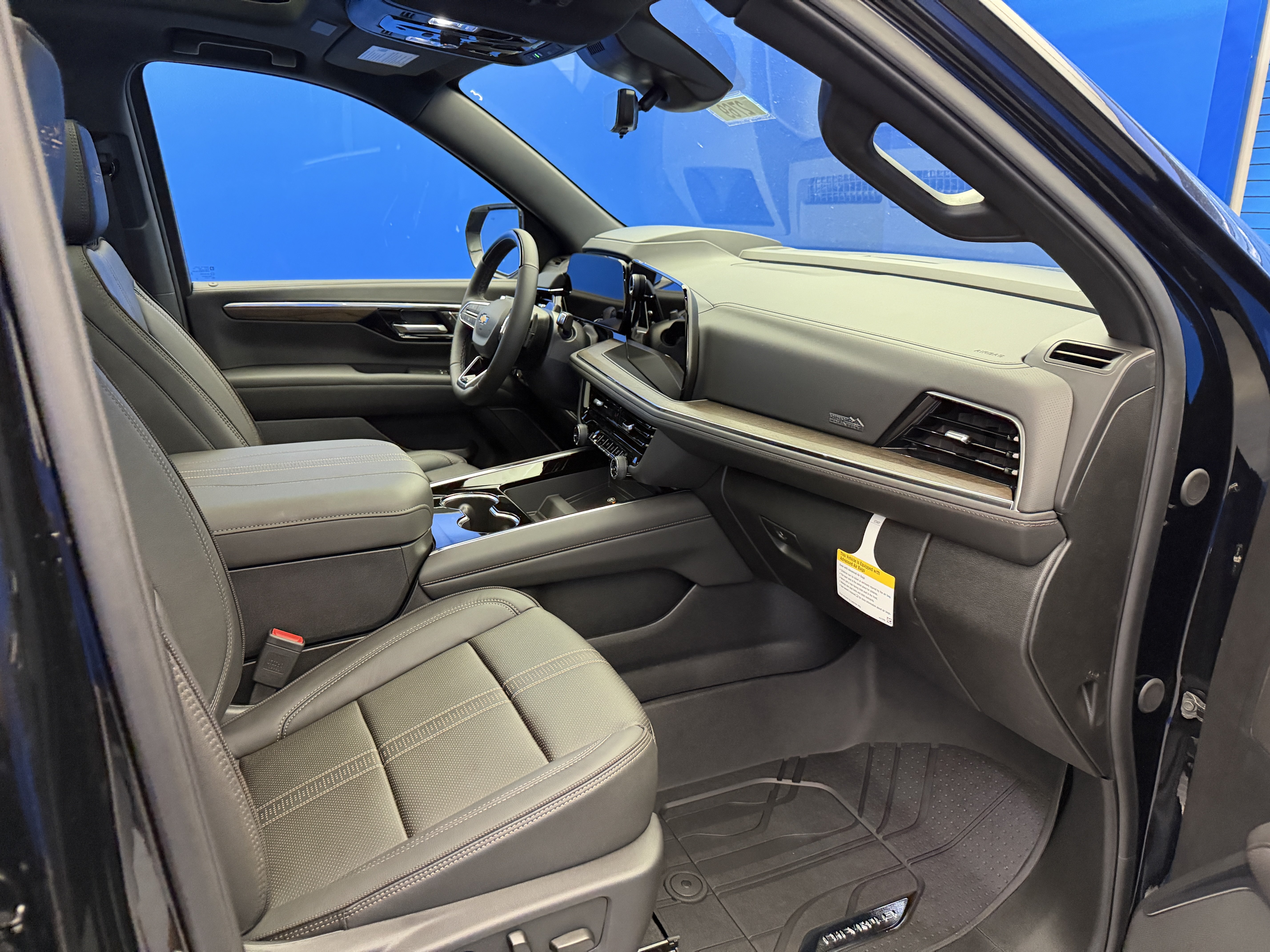 2026 Chevrolet Suburban High Country - Photo 30