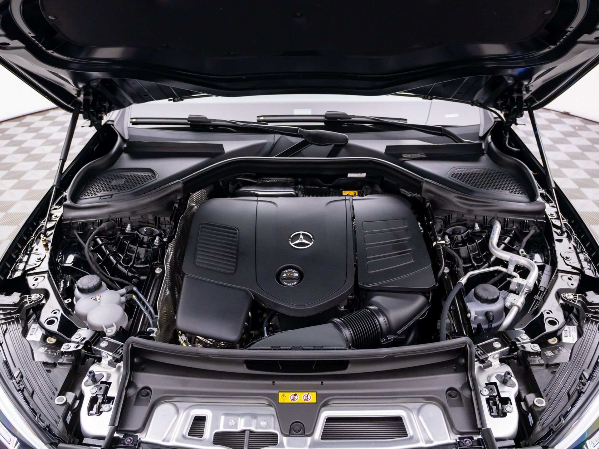 New 2026 Black Mercedes-Benz GLC 300 image 73