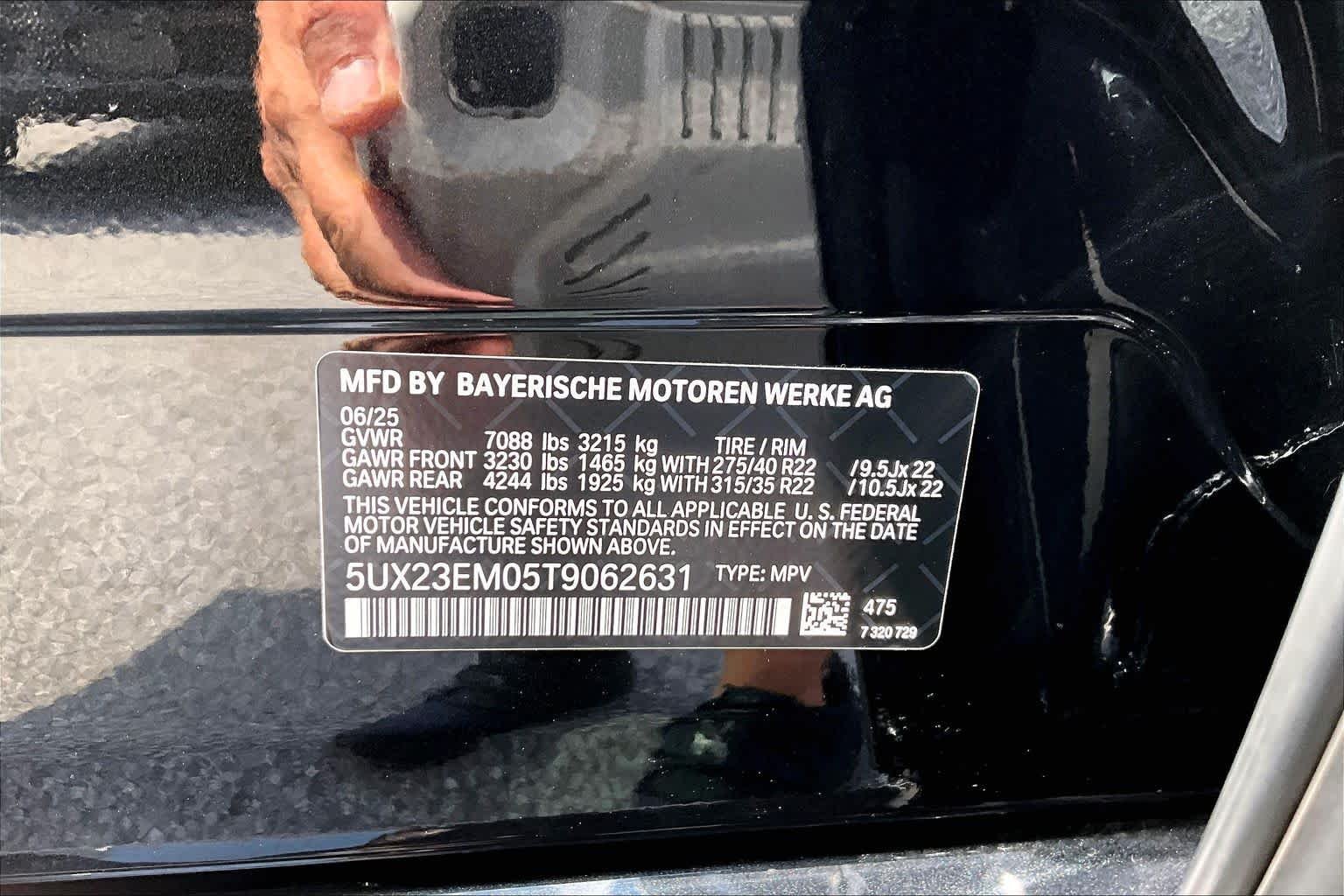 Certified Used 2026 Black Sapphire Metallic BMW xDrive40i image 34