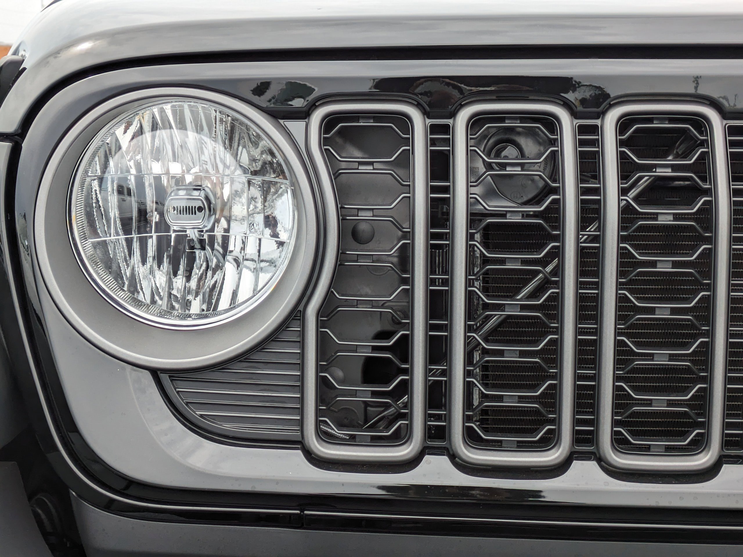New 2026 Black Clear-Coat Exterior Paint Jeep Sport image 9