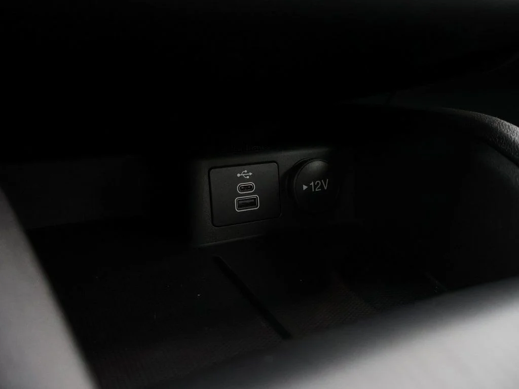 New 2026 Carbonized Gray Metallic Ford ST-Line Select image 39