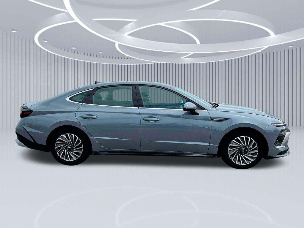 2025 Hyundai Sonata Hybrid SEL - Photo 28