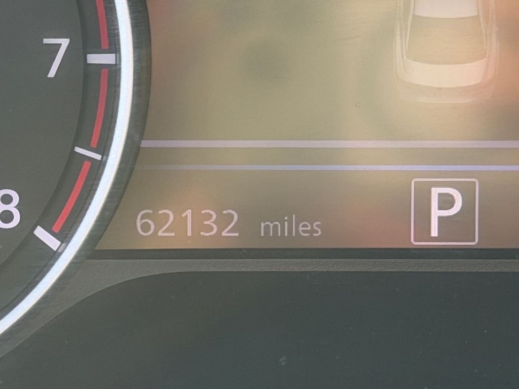 Used 2020 Gray Nissan SV image 28