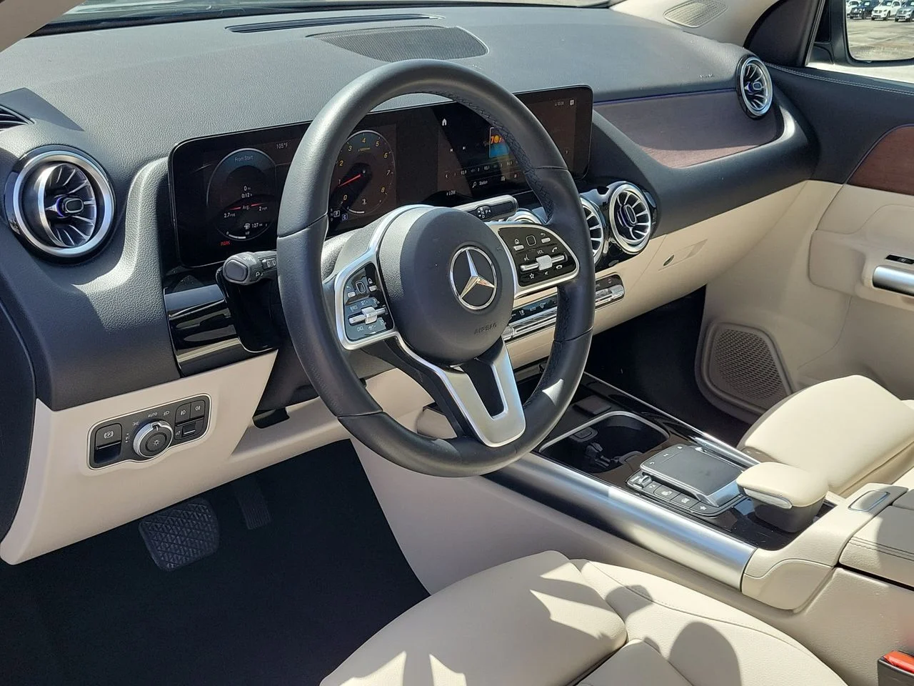Certified Used 2023 Black Mercedes-Benz GLA 250 image 21